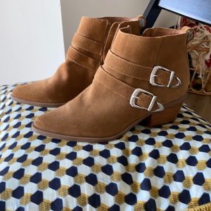Steve Madden Layton Brown Suede Western Ankle Boot